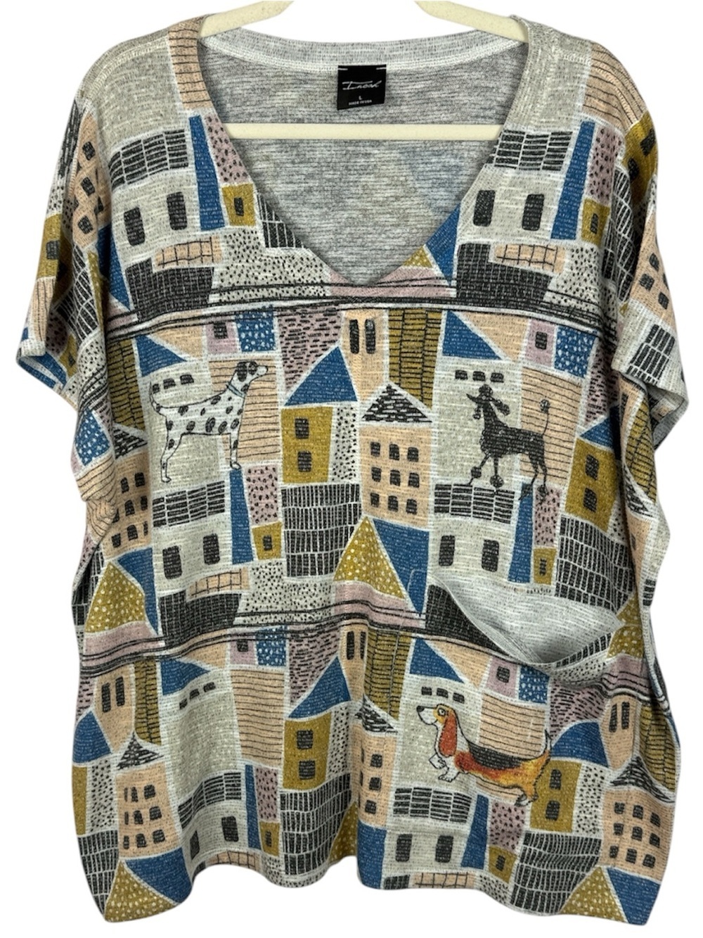 ⁠Inoah Quirky Whimsical Oversized Dog Village Knit V-Neck Pocket Top Large⁠
